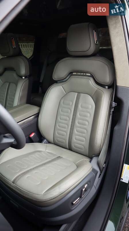 Пикап Rivian R1T 2023 в Виннице фото 15 Пикап Rivian R1T 2023 в Виннице