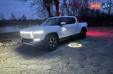 Пікап Rivian R1T 2022 в 