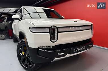 Пикап Rivian R1T 2023 в 