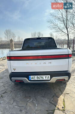 Пікап Rivian R1T 2022 в 