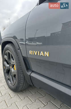 Пикап Rivian R1T 2022 в 