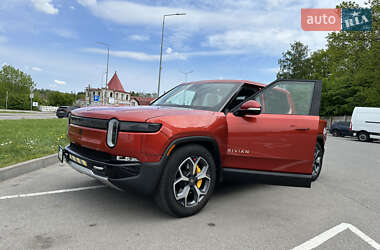Пикап Rivian R1T 2023 в 