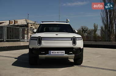 Пікап Rivian R1T 2022 в 