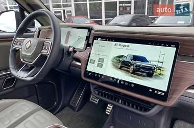 Пикап Rivian R1T 2023 в 