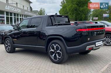 Пикап Rivian R1T 2023 в 