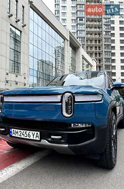Пікап Rivian R1T 2022 в 