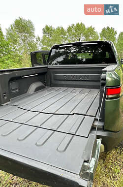 Пикап Rivian R1T 2022 в 