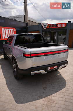 Пікап Rivian R1T 2022 в 