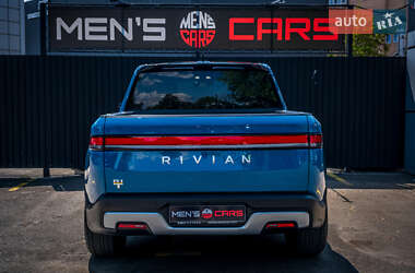 Позашляховик / Кросовер Rivian R1T 2022 в 