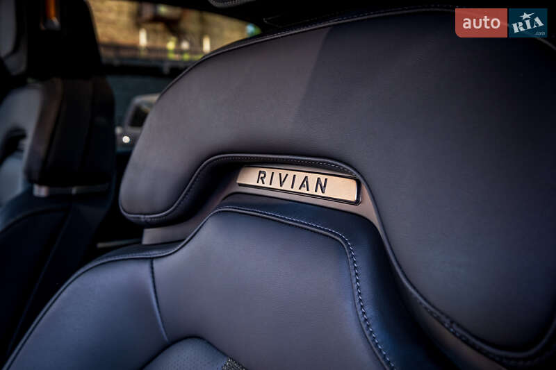 Внедорожник / Кроссовер Rivian R1T 2022 в Киеве