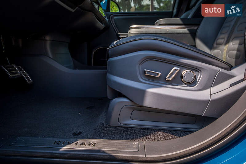 Внедорожник / Кроссовер Rivian R1T 2022 в Киеве