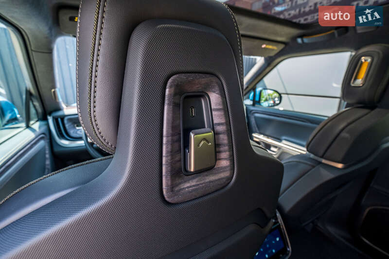 Внедорожник / Кроссовер Rivian R1T 2022 в Киеве