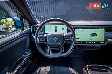 Позашляховик / Кросовер Rivian R1T 2022 в 