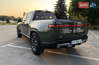 Пікап Rivian R1T 2022 в 