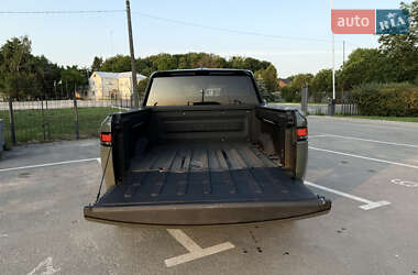 Пікап Rivian R1T 2022 в 