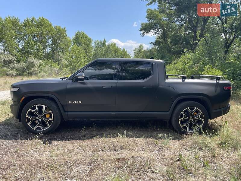 Пікап Rivian R1T 2022 в Дніпрі