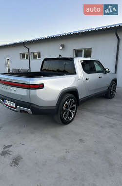 Пикап Rivian R1T 2023 в 