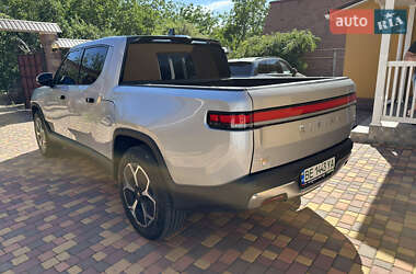 Пікап Rivian R1T 2022 в 