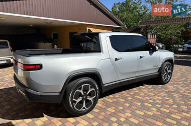 Пікап Rivian R1T 2022 в 