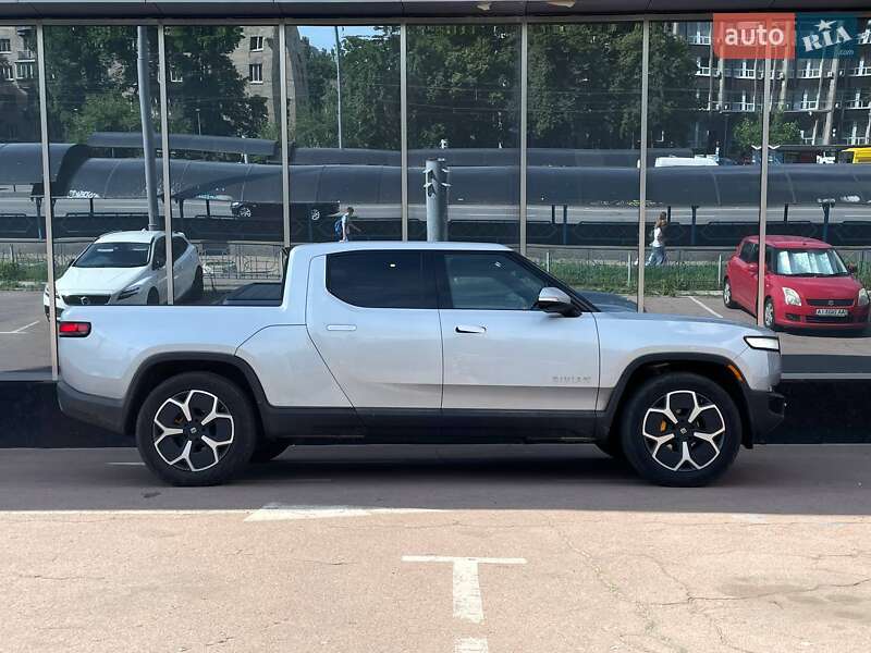 Пікап Rivian R1T 2023 в Києві