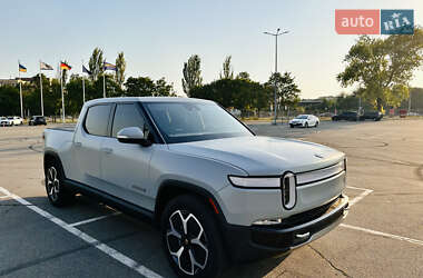 Пикап Rivian R1T 2024 в 