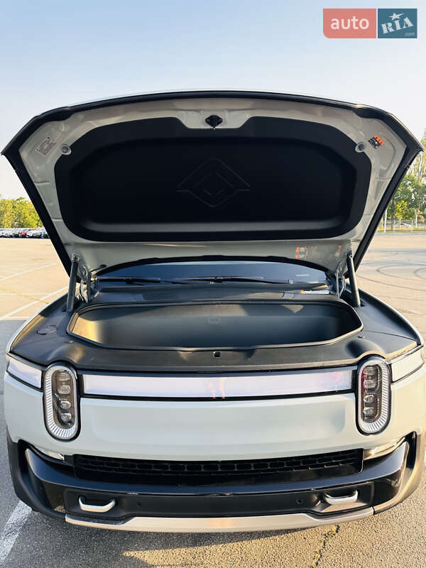 Пікап Rivian R1T 2024 в Дніпрі