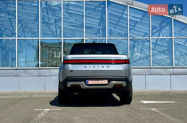 Пікап Rivian R1T 2022 в 