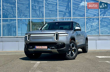 Пікап Rivian R1T 2022 в 