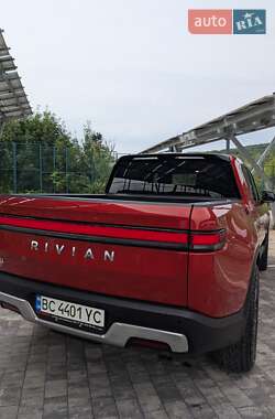 Пікап Rivian R1T 2023 в 