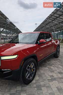 Пікап Rivian R1T 2023 в 