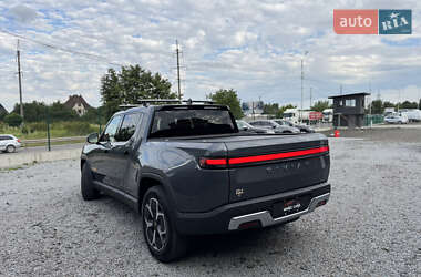 Пікап Rivian R1T 2022 в 