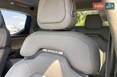Пікап Rivian R1T 2022 в 