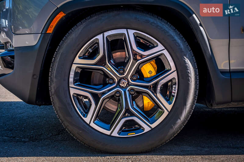 Пикап Rivian R1T 2022 в Киеве фото 18 Пикап Rivian R1T 2022 в Киеве