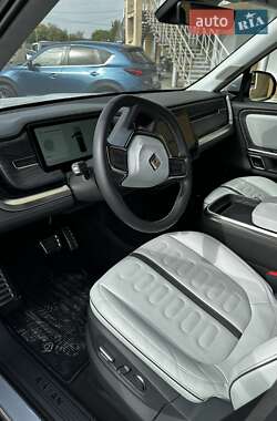 Пикап Rivian R1T 2023 в 
