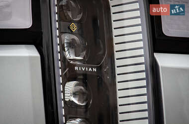 Пикап Rivian R1T 2023 в 