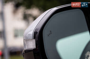 Пикап Rivian R1T 2023 в 