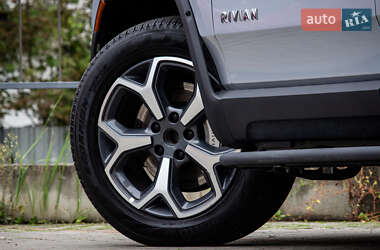 Пикап Rivian R1T 2023 в 