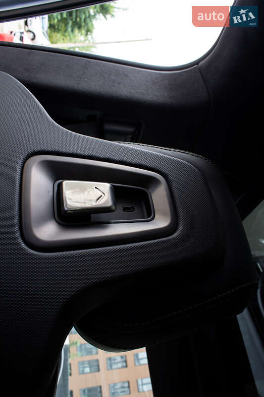 Пікап Rivian R1T 2023 в Львові