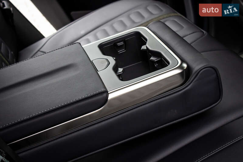 Пікап Rivian R1T 2023 в Львові