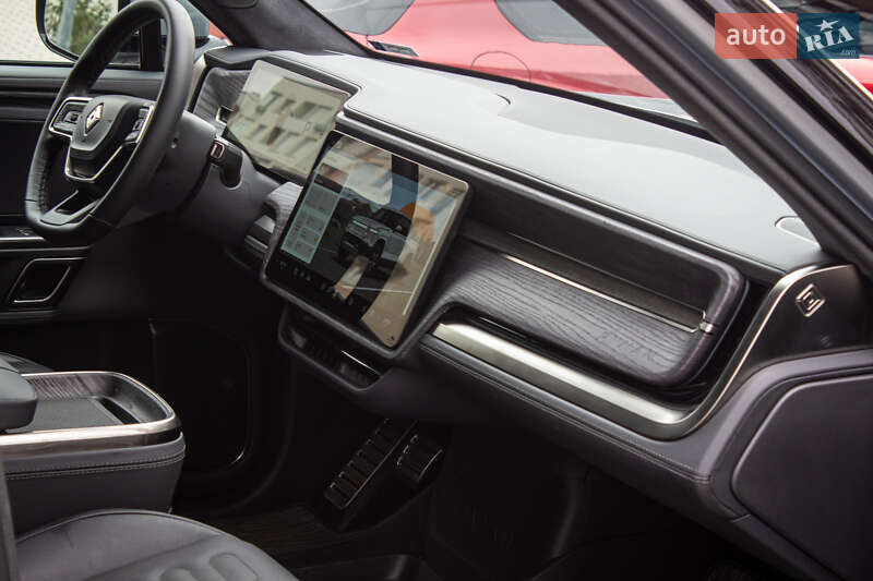 Пікап Rivian R1T 2023 в Львові