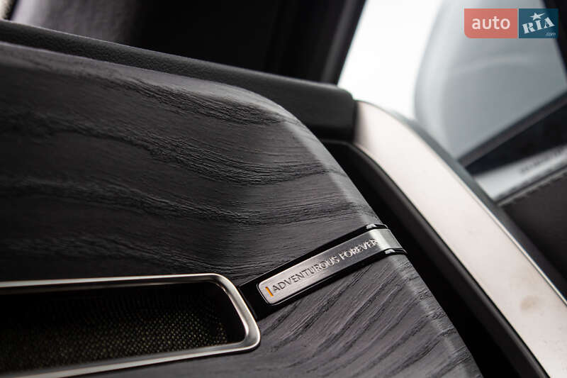 Пікап Rivian R1T 2023 в Львові