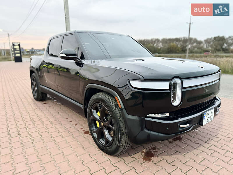 Пікап Rivian R1T 2022 в 