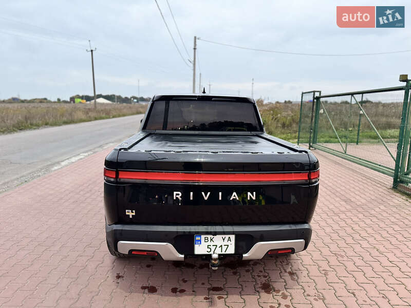 Пикап Rivian R1T 2022 в Ровно