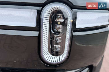 Пікап Rivian R1T 2022 в 