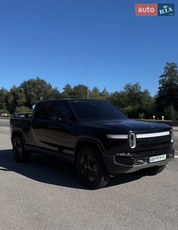 Пикап Rivian R1T 2024 в Коростышеве
