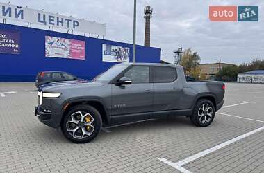 Пікап Rivian R1T 2022 в  фото 9 Пікап Rivian R1T 2022 в