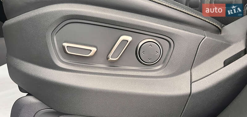 Пікап Rivian R1T 2022 в Львові