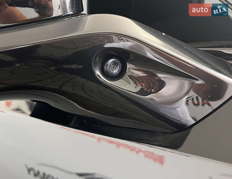 Пікап Rivian R1T 2022 в Львові