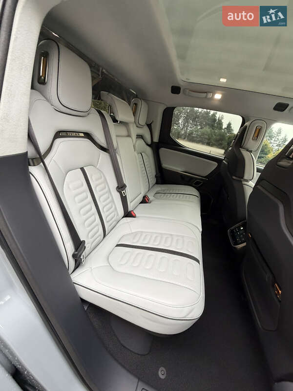 Пікап Rivian R1T 2022 в Львові