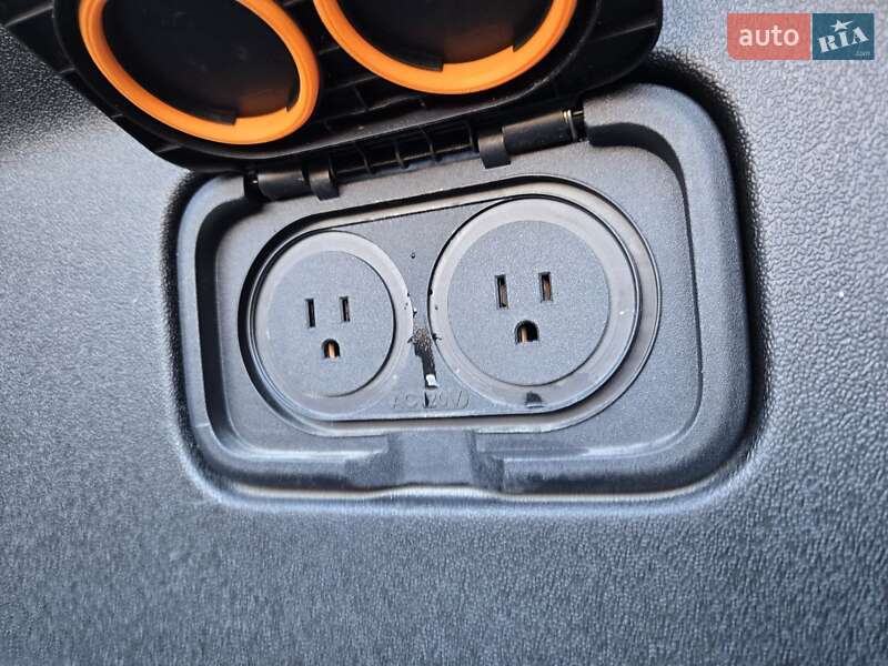 Пікап Rivian R1T 2022 в Києві